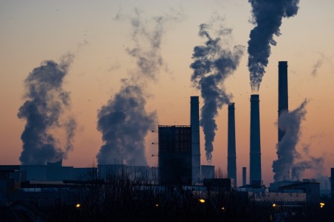 pollution smokestacks photo Ella Ivanescu Unsplash